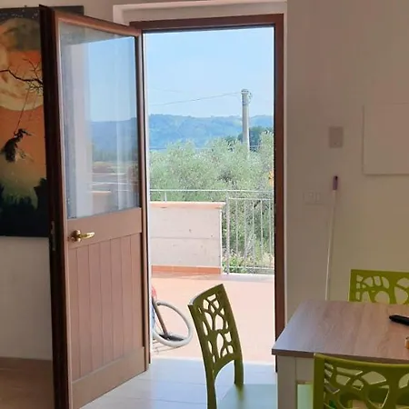 Cerreto 1 Apartment *