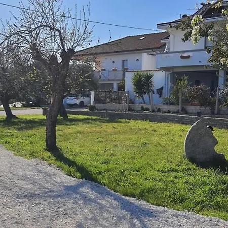 Apartment Cerreto 1